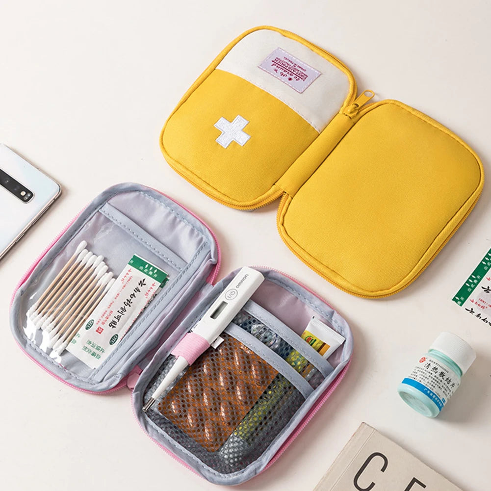 Portable Emergency Medicine Bag – Mini First Aid Kit Storage for Camping & Travel